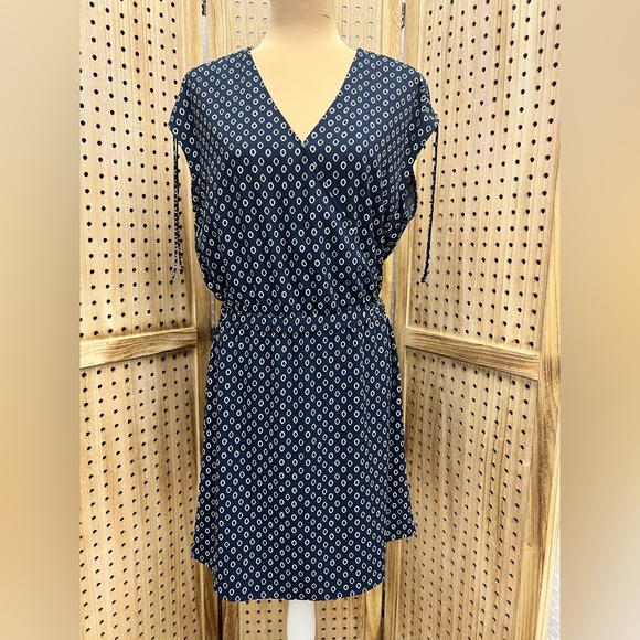 Banana Republic casual summer dress Adjustable tie shoulders Slip on Size XS - Picture 1 of 9